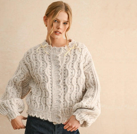 Scallop Cable Knit