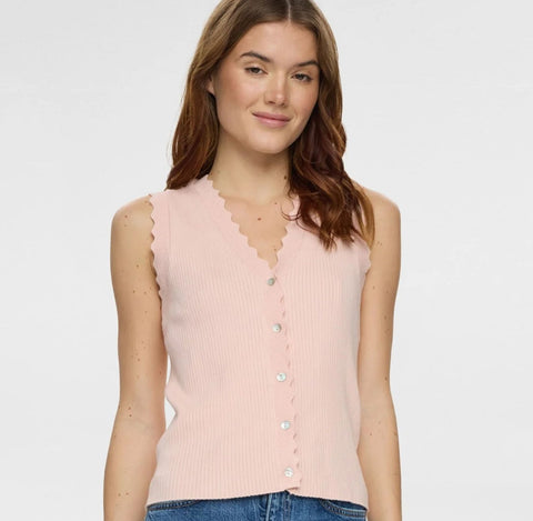 Nudeidra Vest