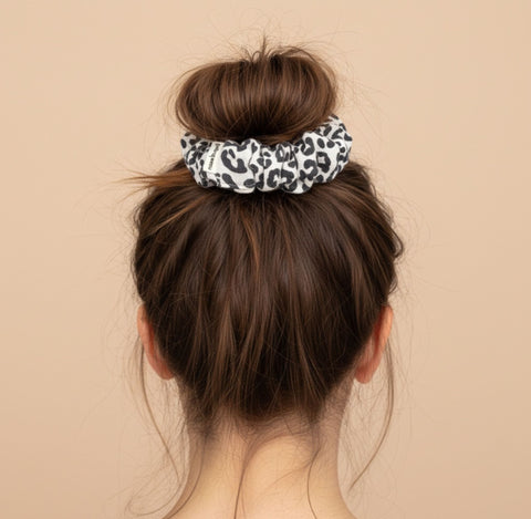 Leo Scrunchie